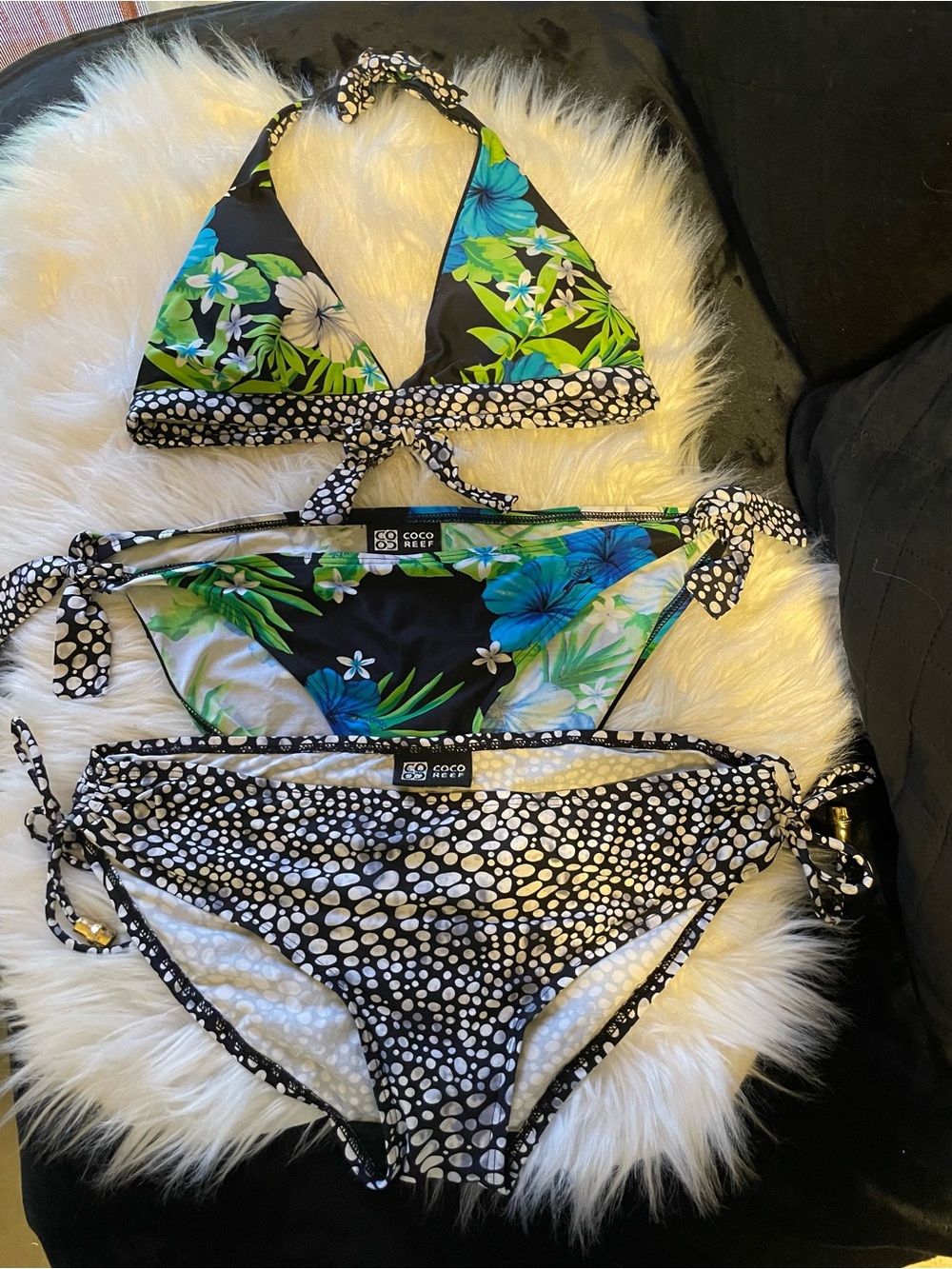 Coco Reef Black Floral 
&Polka Dot 3pieces Reversible Bikini set,4different look